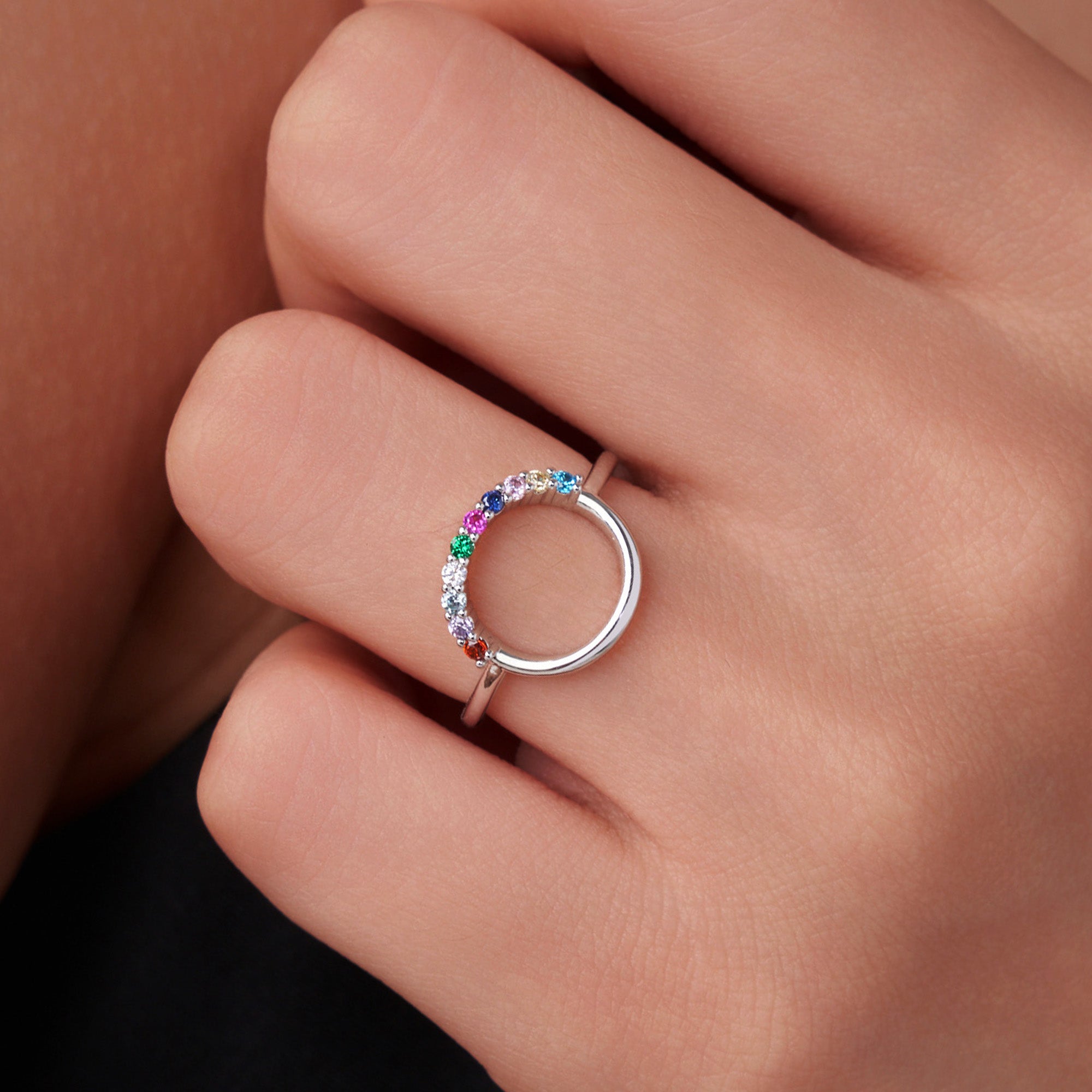 Personalizado 1-10 Familia Birthstones Reunión Círculo Mujeres Anillo Dainty Joyería Día de la Madre Aniversario Regalo para Mamá Abuela