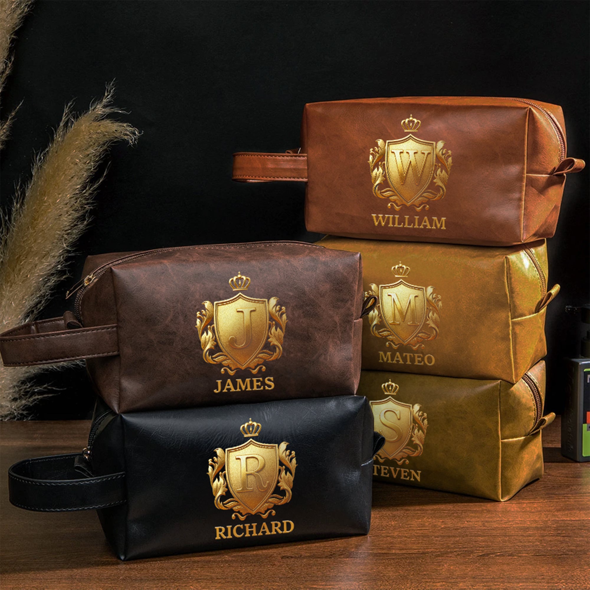 Personalizado Heráldico Monograma Escudo PU Bolsa de aseo de cuero con la inicial y el nombre de viaje Accesorios Regalo de cumpleaños para los hombres