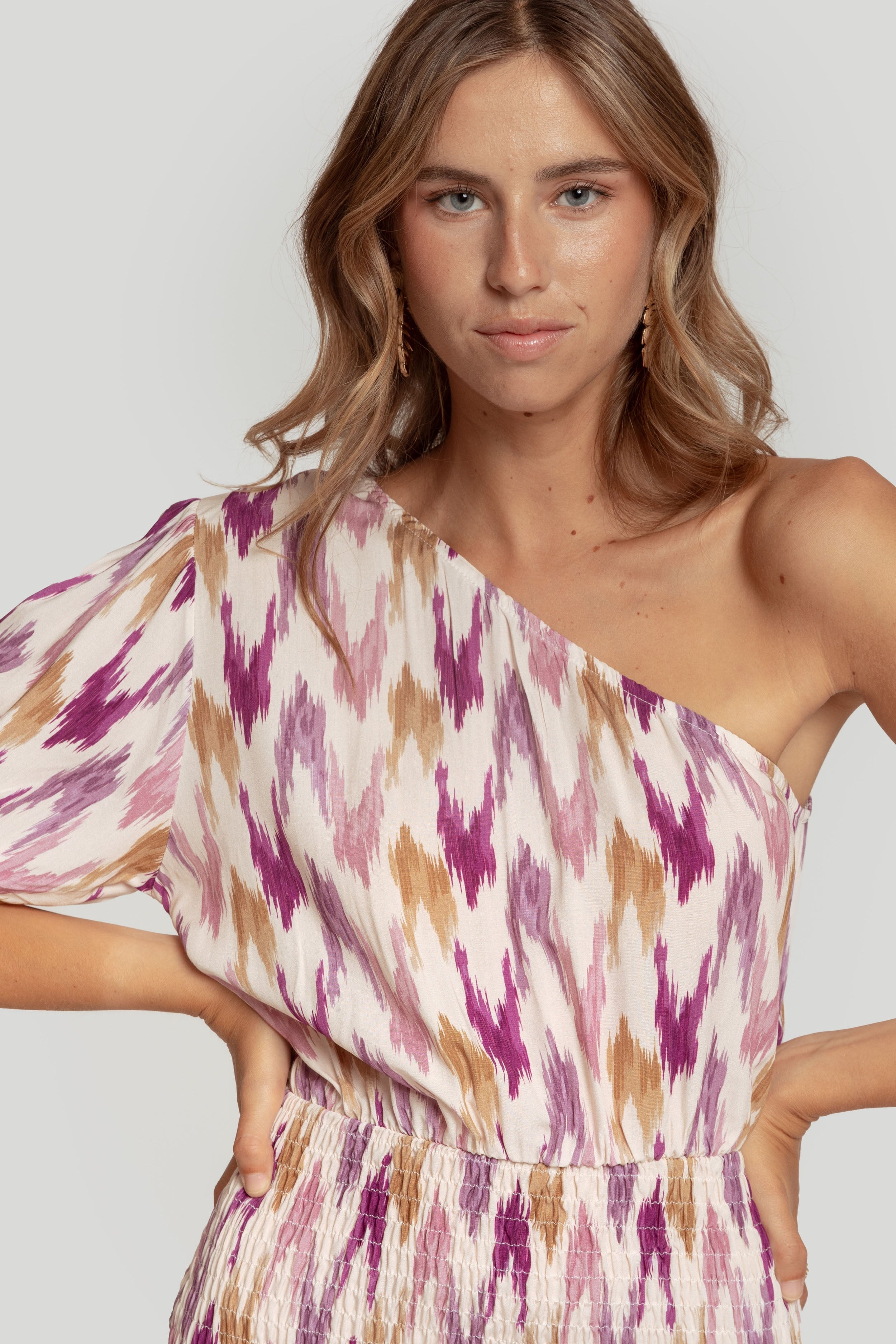 VESTIDO  ASIMETRICO