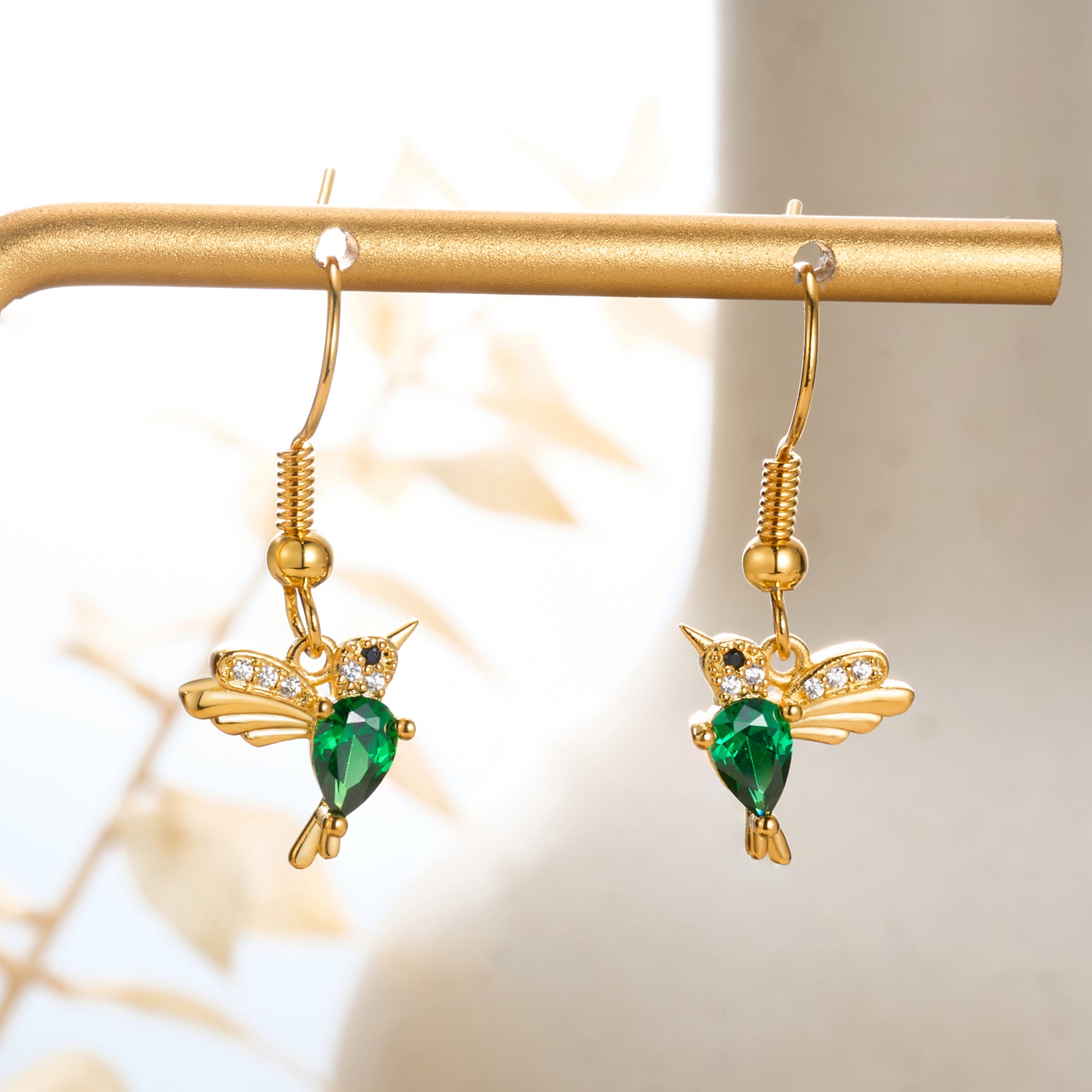 Colibrí personalizado Zircon Pendientes con piedra de nacimiento Joyería delicada Cumpleaños Aniversario Regalo de Navidad para las mujeres Colibrí Amantes