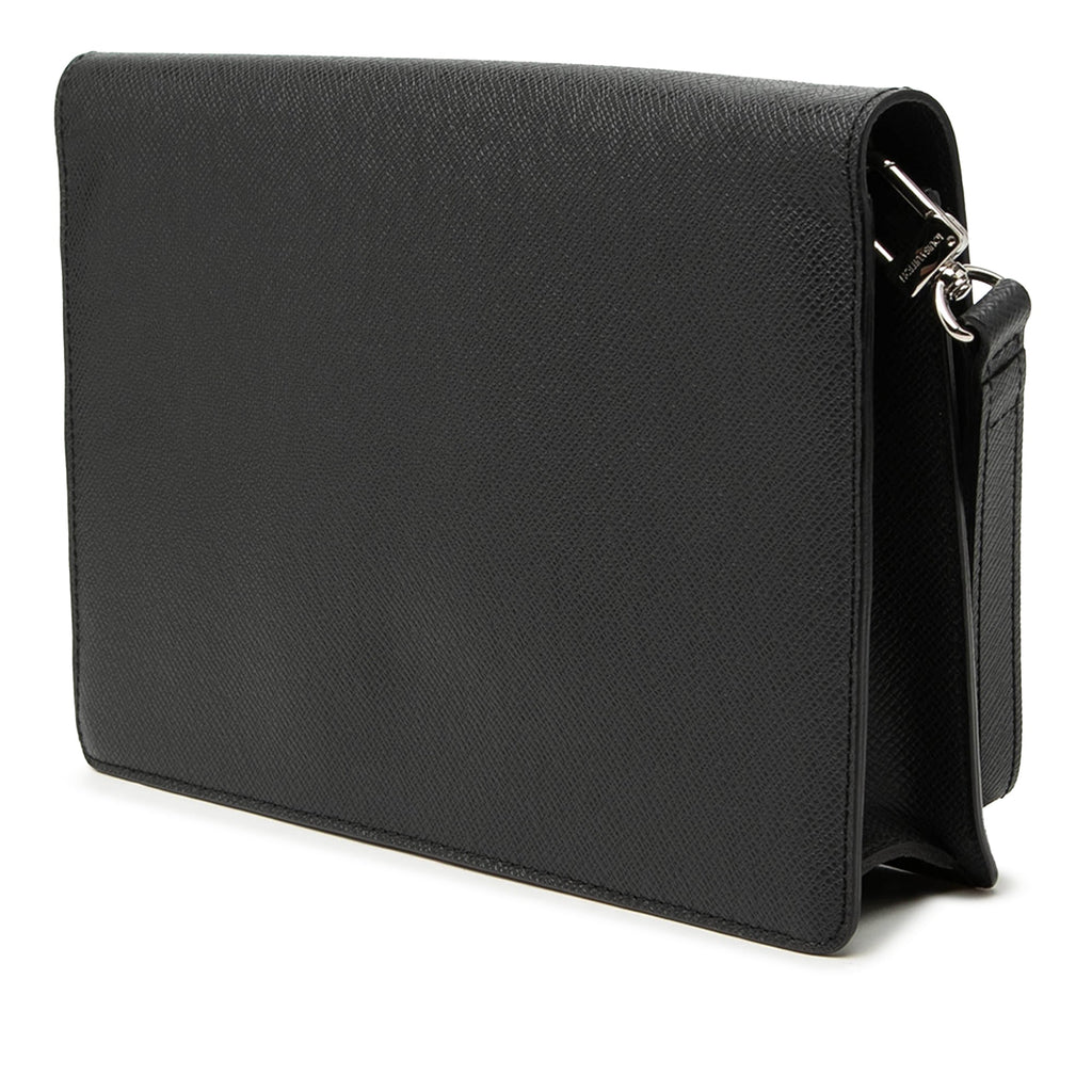 Taiga Belaia Clutch