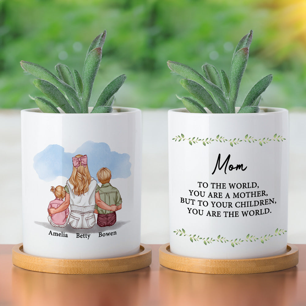 Maceta de cerámica personalizada en acuarela Family Embrace con base de bambú y texto Decoración del hogar Día de la madre Regalo de cumpleaños para mamá