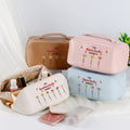 Bolso de maquillaje de cuero impermeable con nombres Personalizado Jardín de flores de nacimiento Viaje portátil Esencial Regalo de cumpleaños Día de la Madre para ella