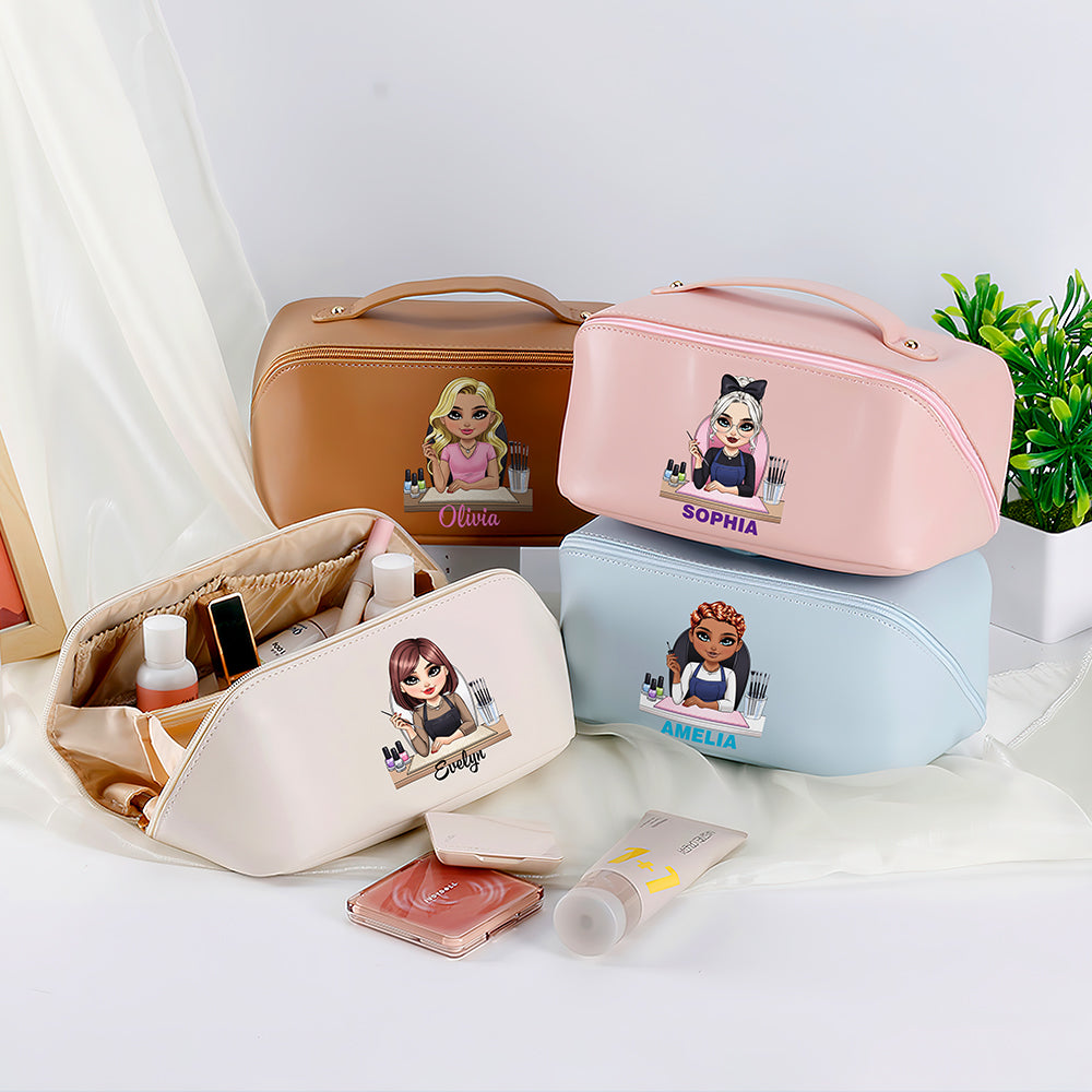 Manicurista de dibujos animados personalizado Bolsa de maquillaje de piel de apertura ancha con nombre Regalo de cumpleaños para técnicos de uñas Entusiastas del nail art