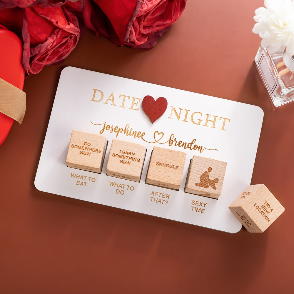 Juego de dados y tablero de madera personalizado de 5 piezas con nombre grabado y bolsa de embalaje Regalo de boda 5º aniversario San Valentín para parejas