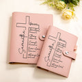 Personalizada Biblia Cruz Versículo PU Cuaderno de cuero con nombre Ranura para bolígrafo y bolsillos para tarjetas Bautizo Regalo de boda para los cristianos Damas de honor