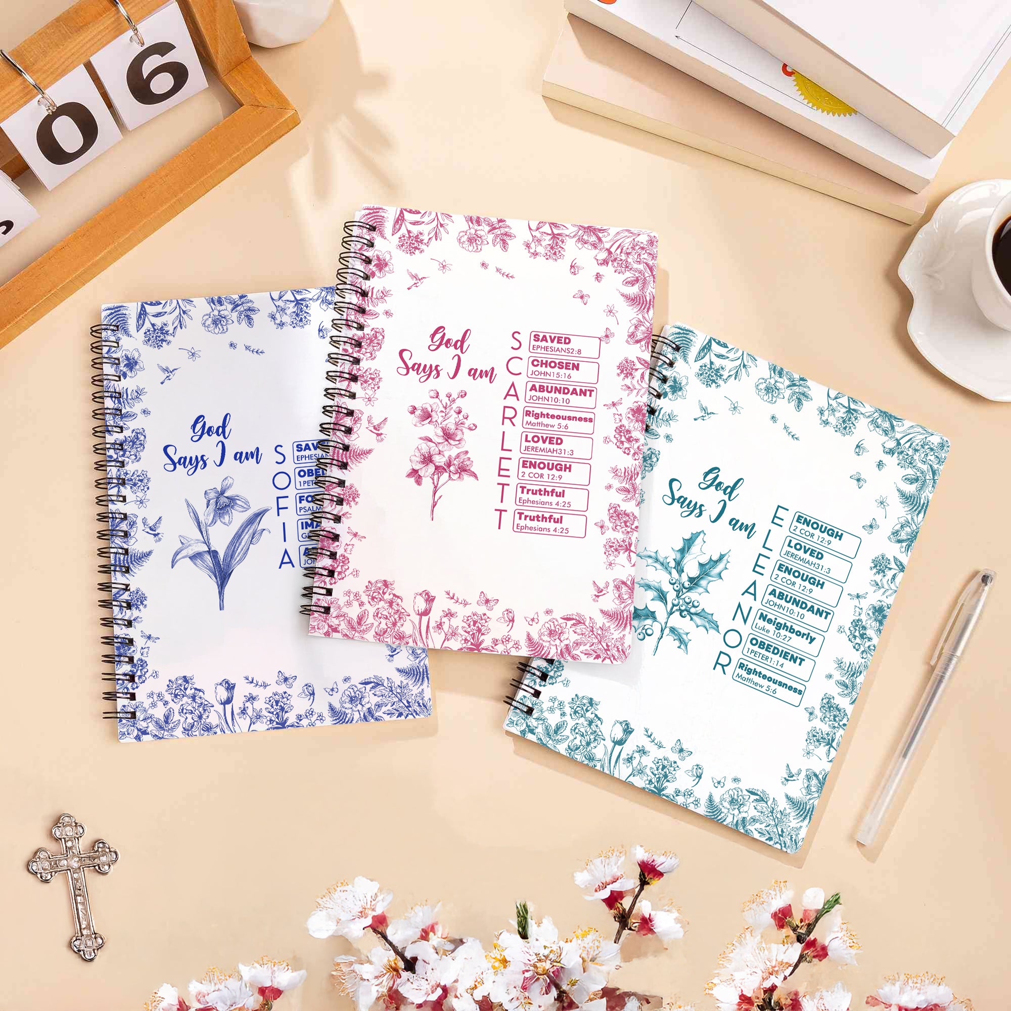 Personalizada Toile De Jouy Nacimiento Flor Nombre Biblia Capítulo A5 Espiral Cuaderno con 120 Páginas Uso Diario Cumpleaños Navidad Regalo para Mujeres Cristianas
