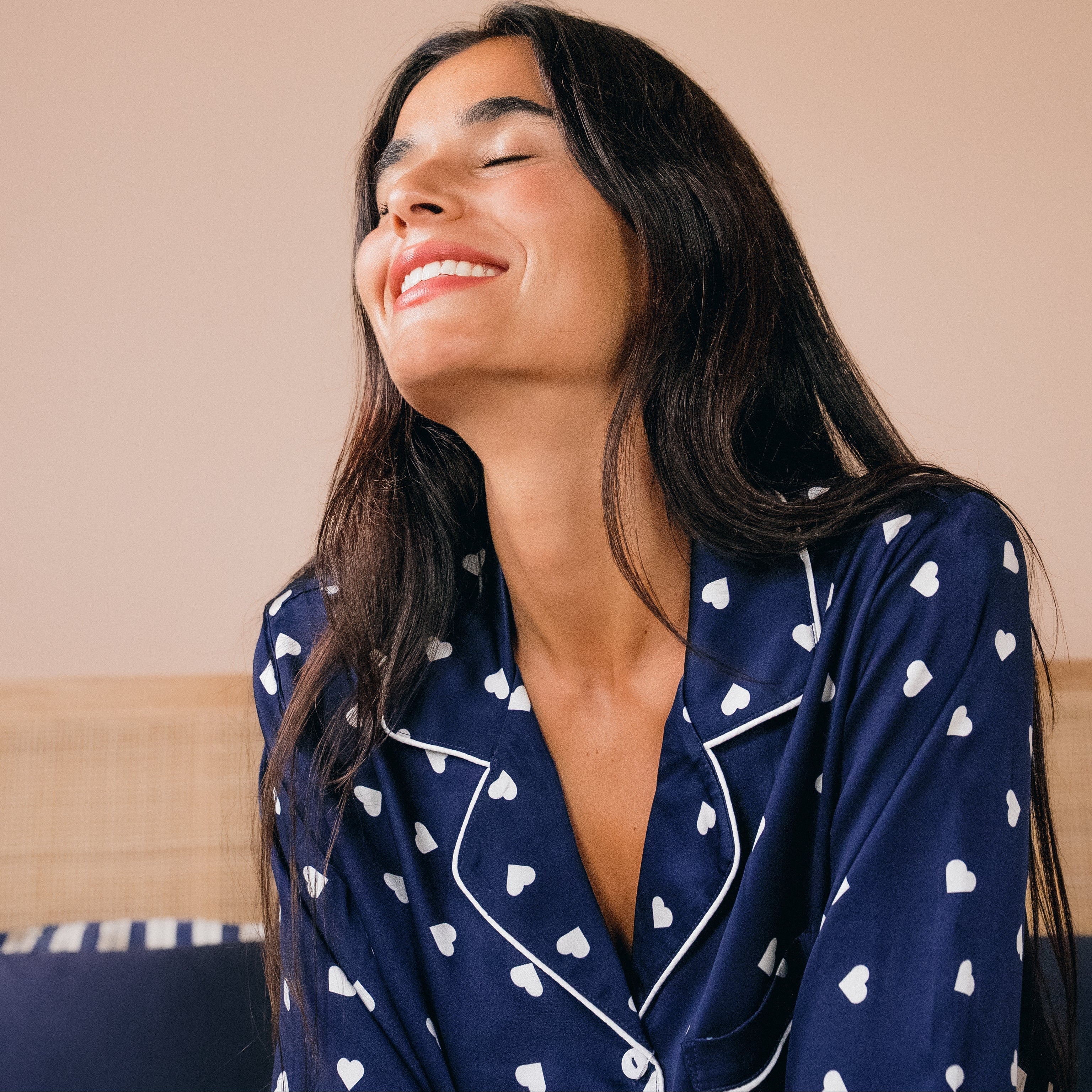 Chemise 100% pure soie de mûrier - Bleu nuit imprimé cœurs