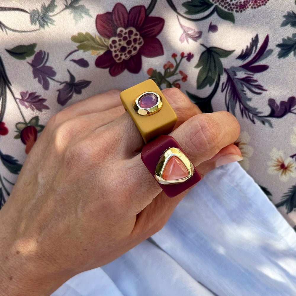 Anillo grande color mostaza Amatista