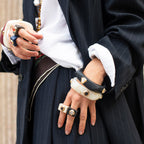 Anillo mujer negro con Jaspe dálmata