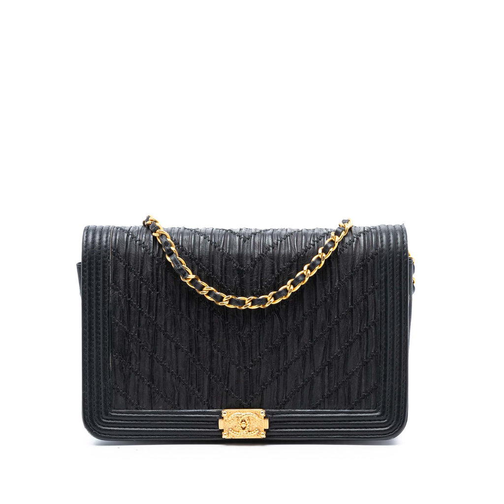 Pleated Crumpled Chevron Calfskin Le Boy Wallet On Chain