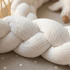 Trenza protectora para cuna y cama artesanal MUSELINA BLANCA 200cm