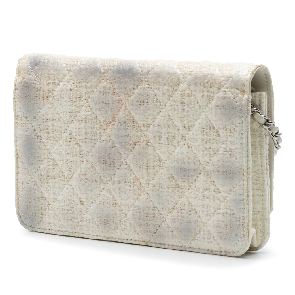 CC Coated Tweed Wallet On Chain