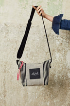 Bolso bandolera sarga de burgos negro