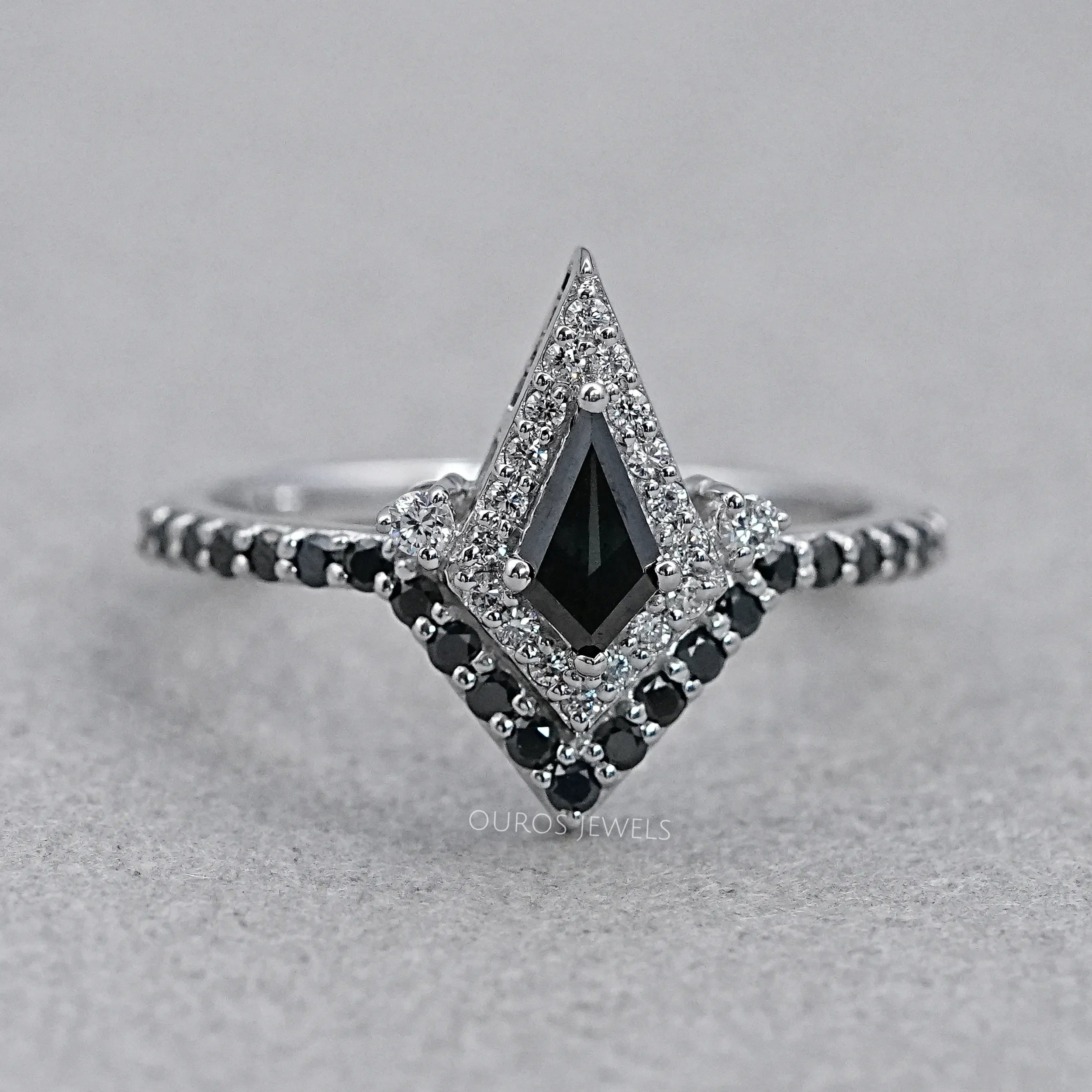 Black kite Cut Halo Curved Wedding Ring