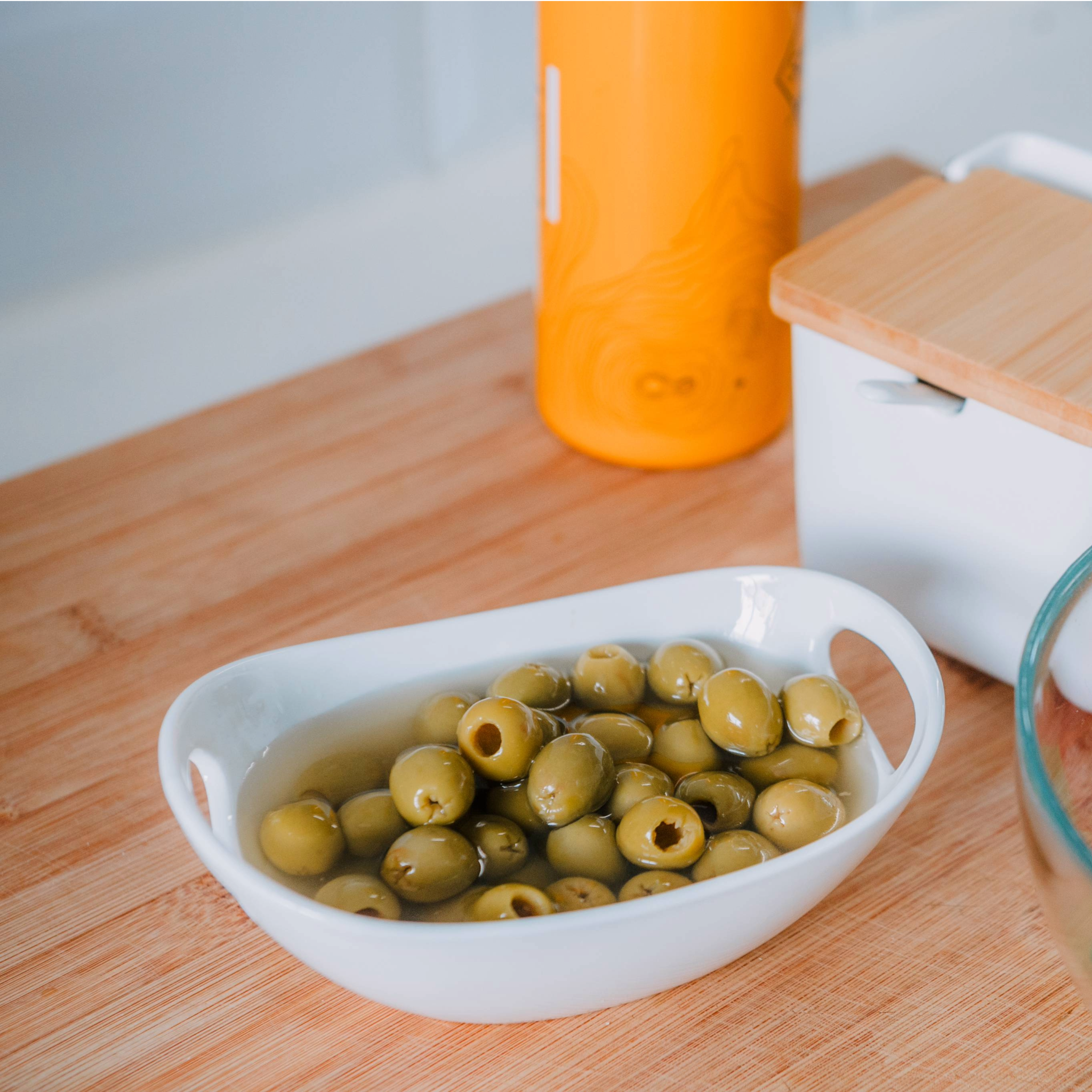 Bol Ovalado de Porcelana con Asas para Snacks