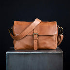 París tanned Leather Camera Bag