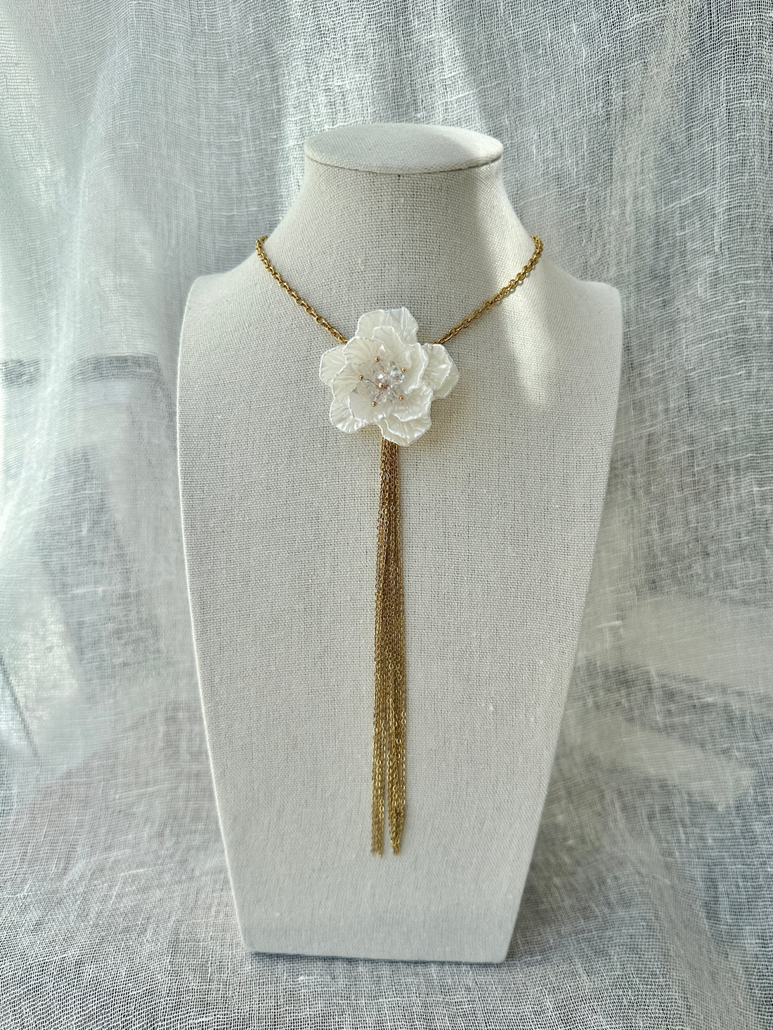 COLLAR PETUNIA
