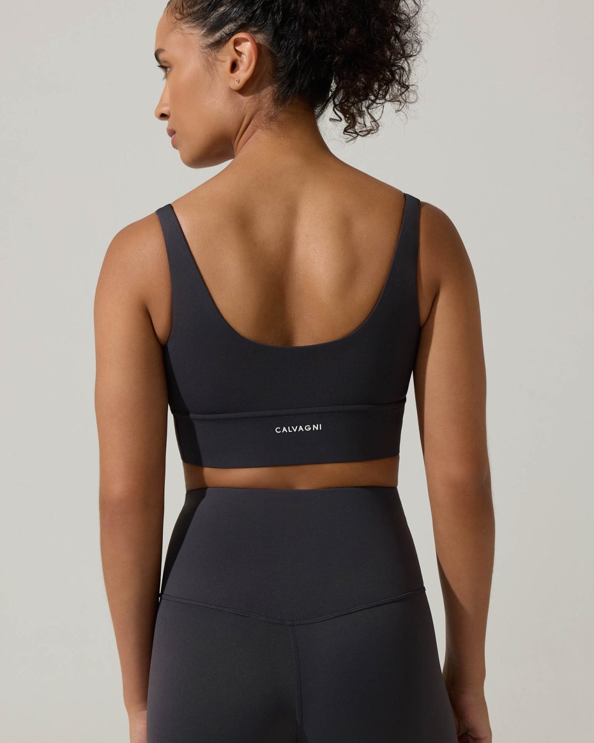 HARMONY TOP | GRIS OSCURO