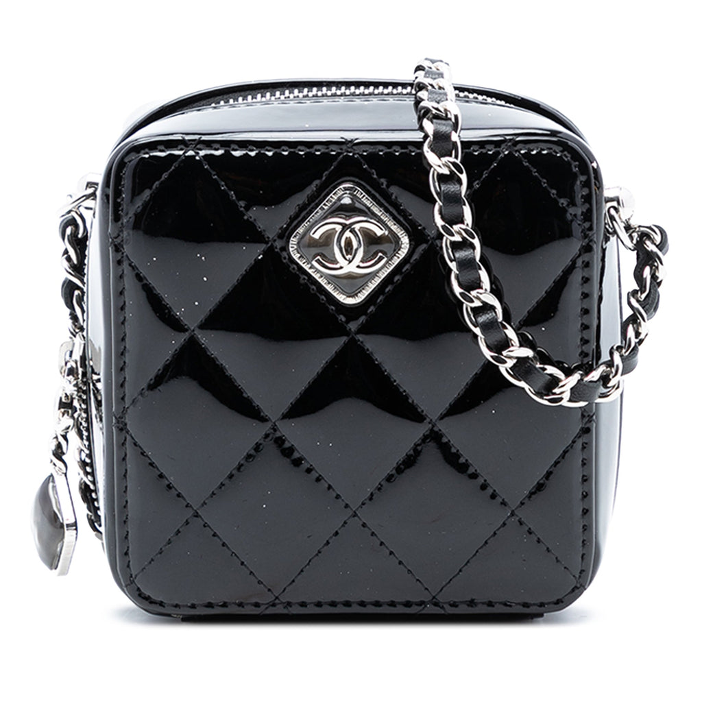 CC Quilted Patent Diamond Resin Clutch With Chain