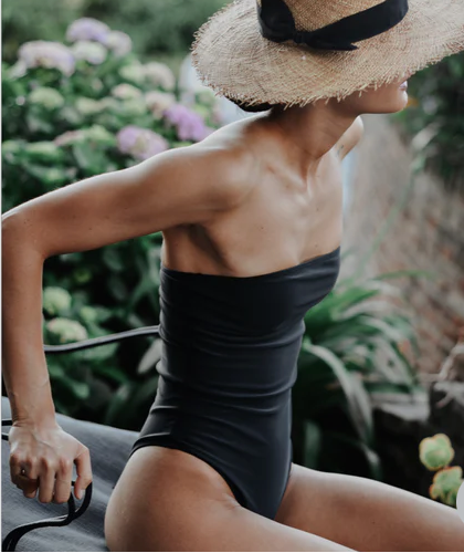 BAÑADOR MARÍA