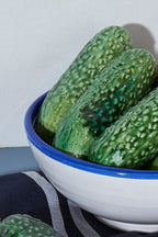 Pepino réplica de cerámica esmaltada