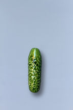 Pepino réplica de cerámica esmaltada