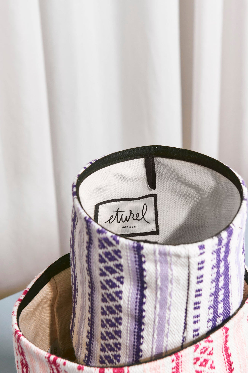 Cesto alpujarra rosa y malva