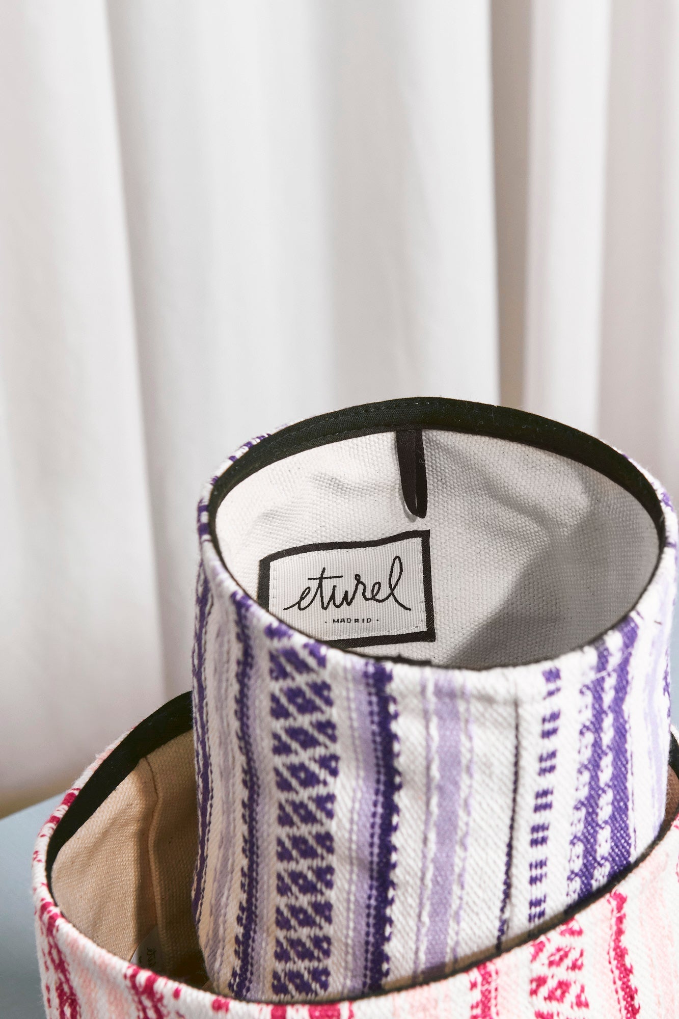 Cesto alpujarra rosa y malva