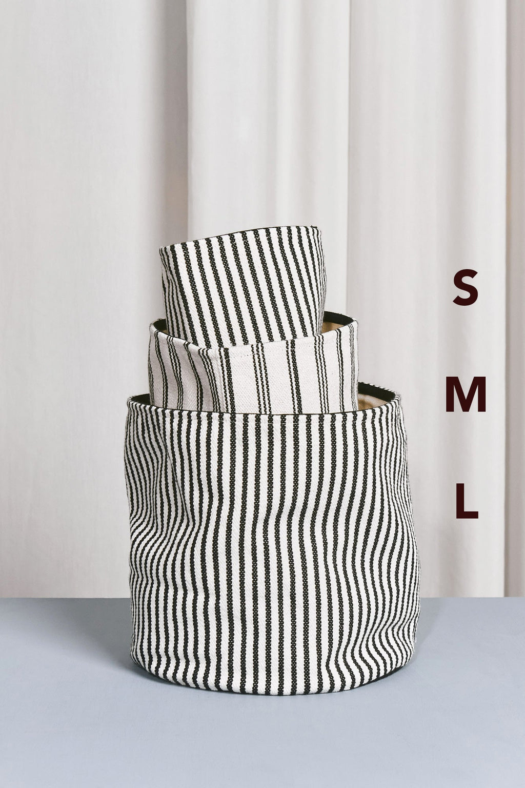 Cesto loneta blanco y negro