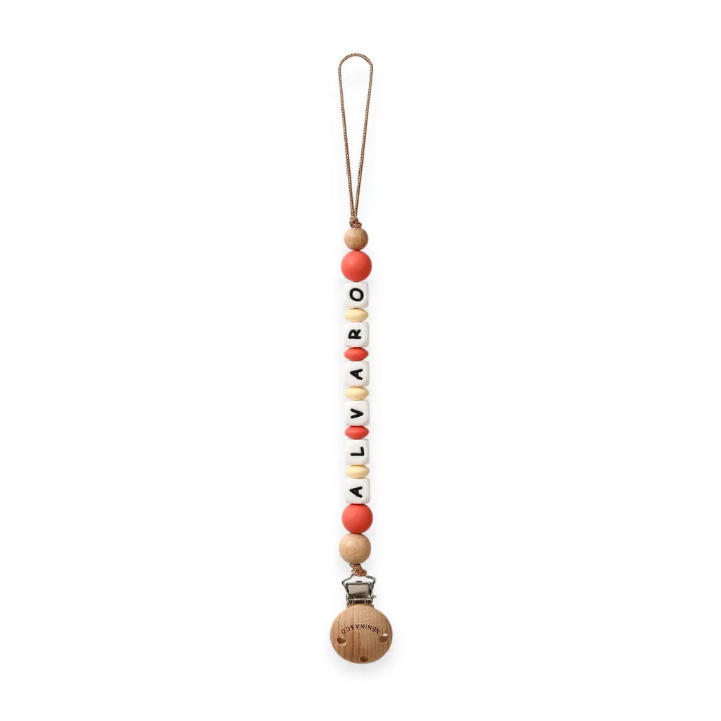 Chupetero Personalizado Rojo con Nombre en Silicona Orgánica | Nenina & Co.
