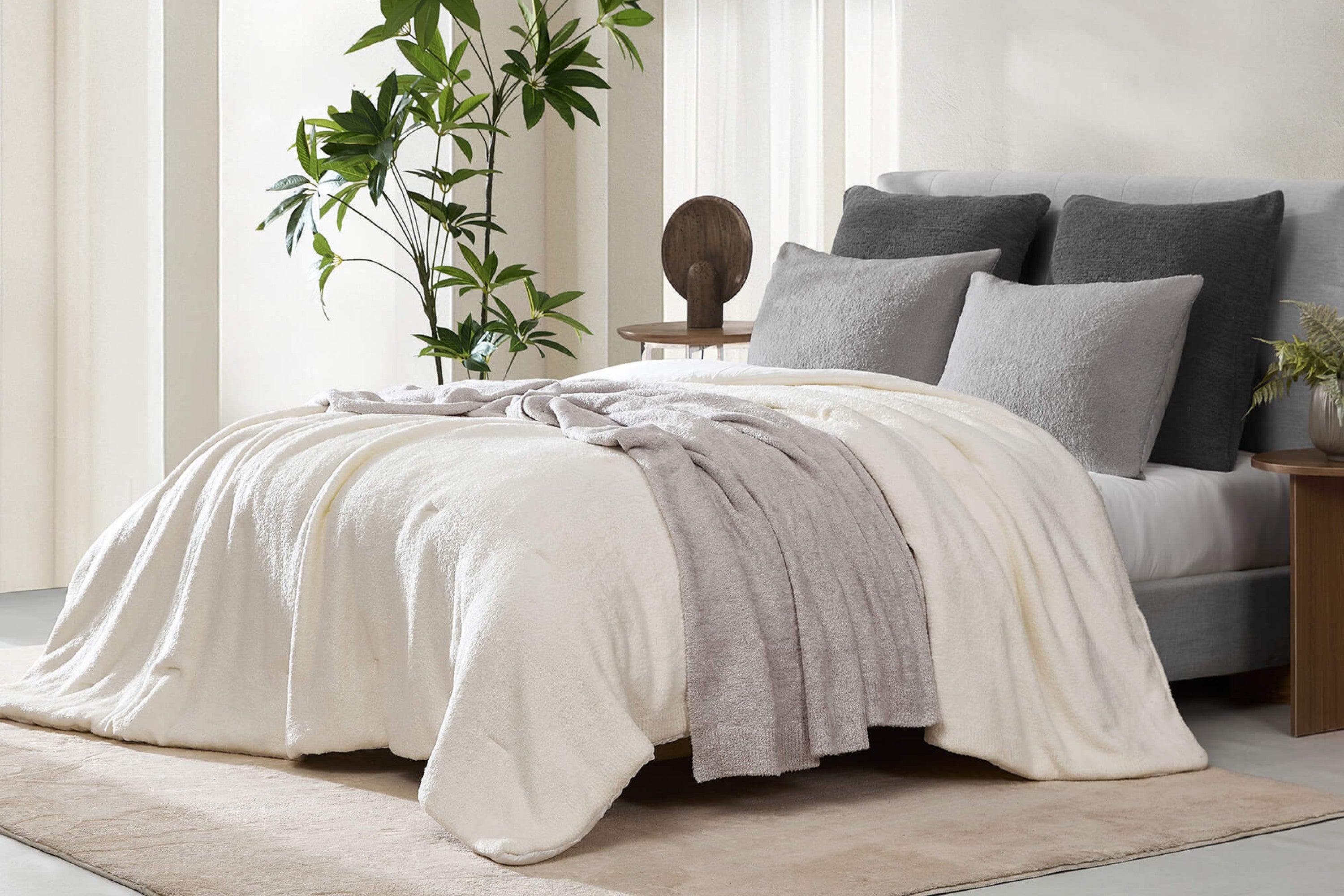 Cloud Silque Stitch Comforter