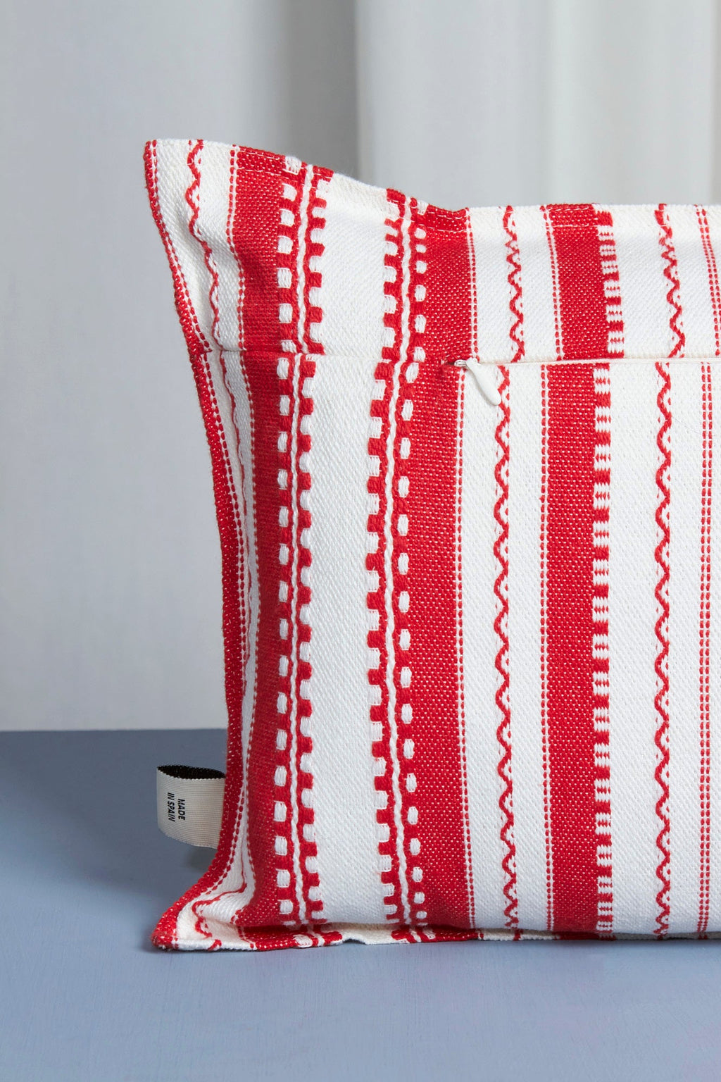 Funda cojín alpujarra blanco y rojo 30cmx50cm