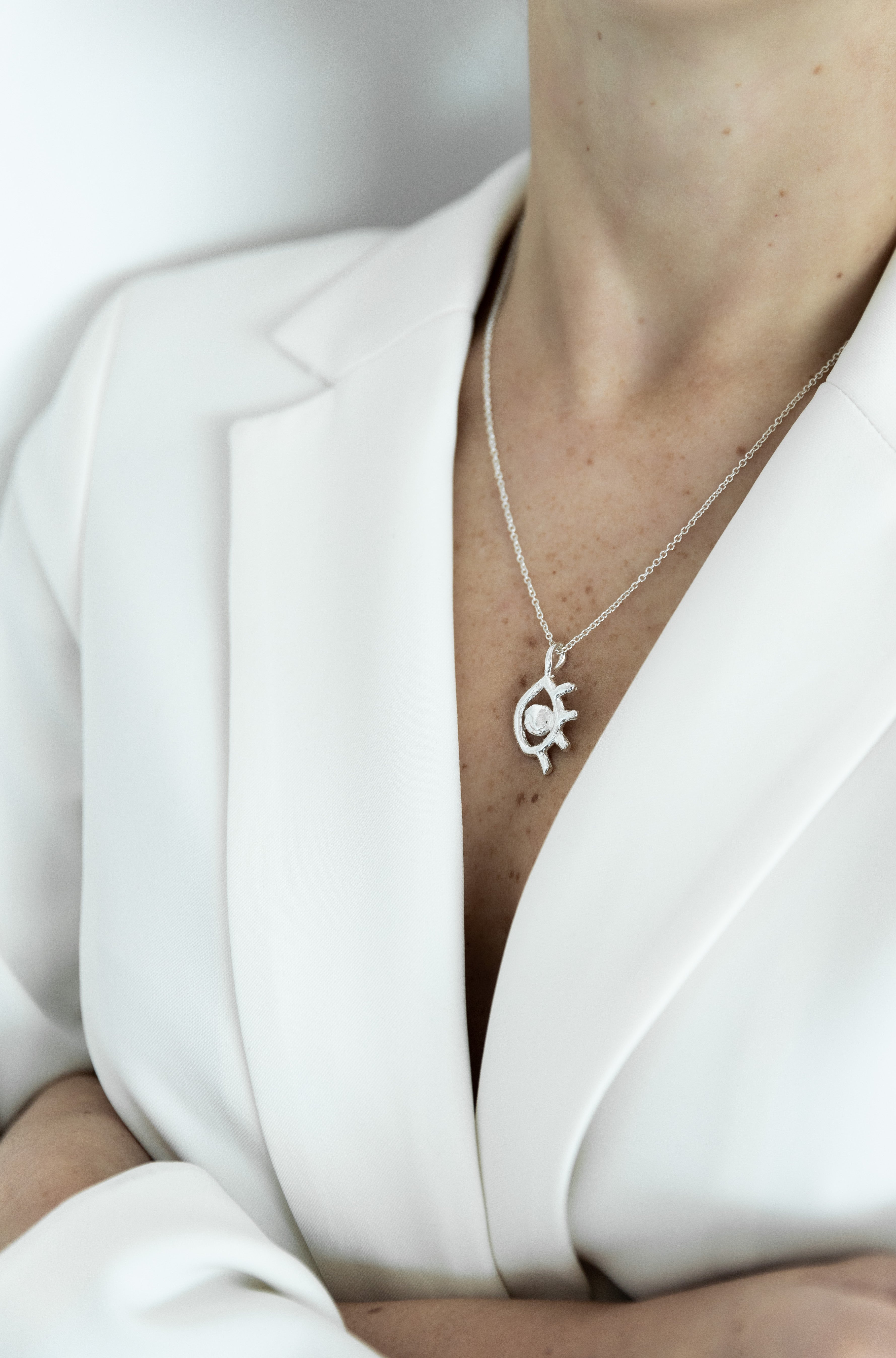 COLGANTE OJITO PROTECTOR | PLATA