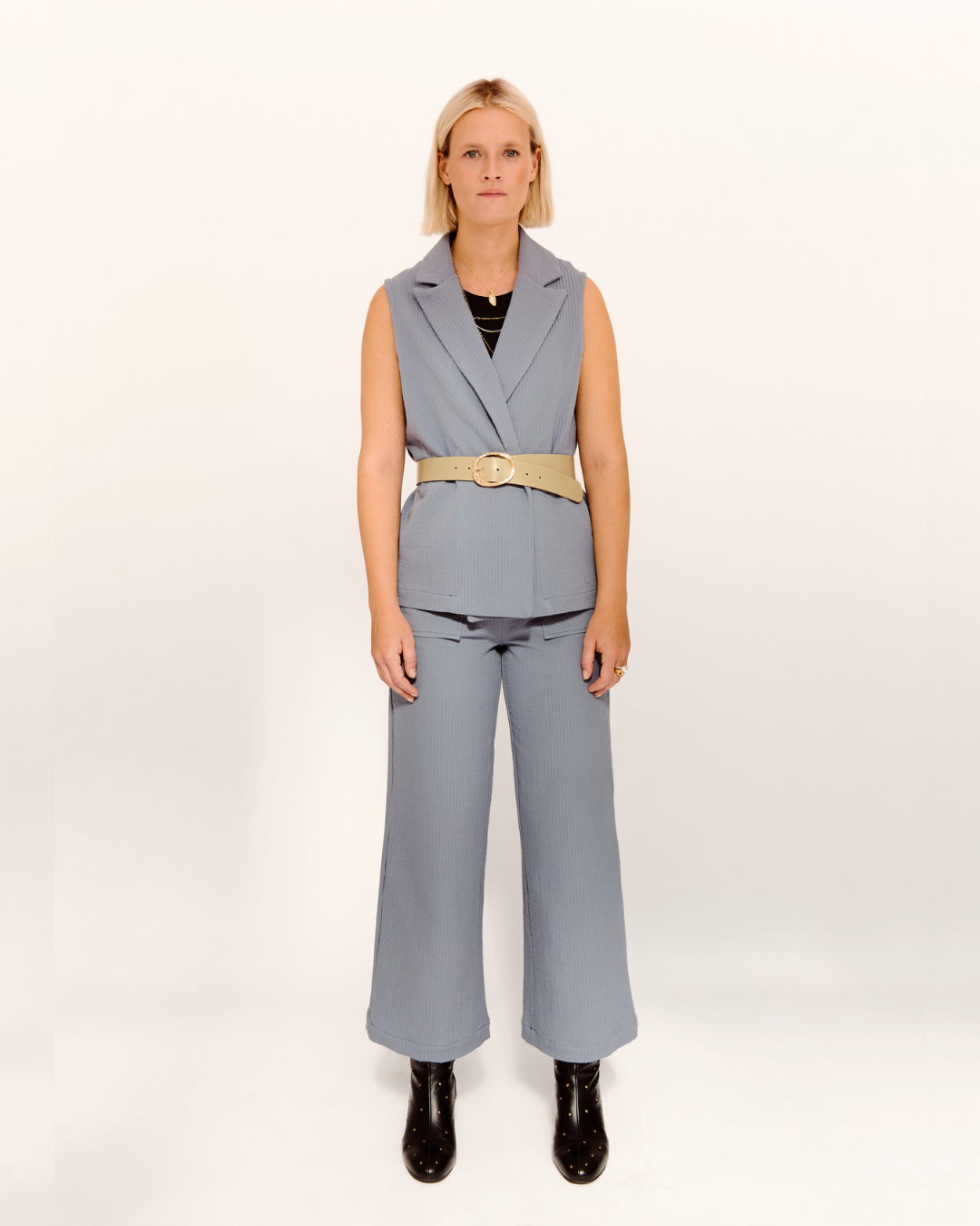 chaleco hana azul roca ▢