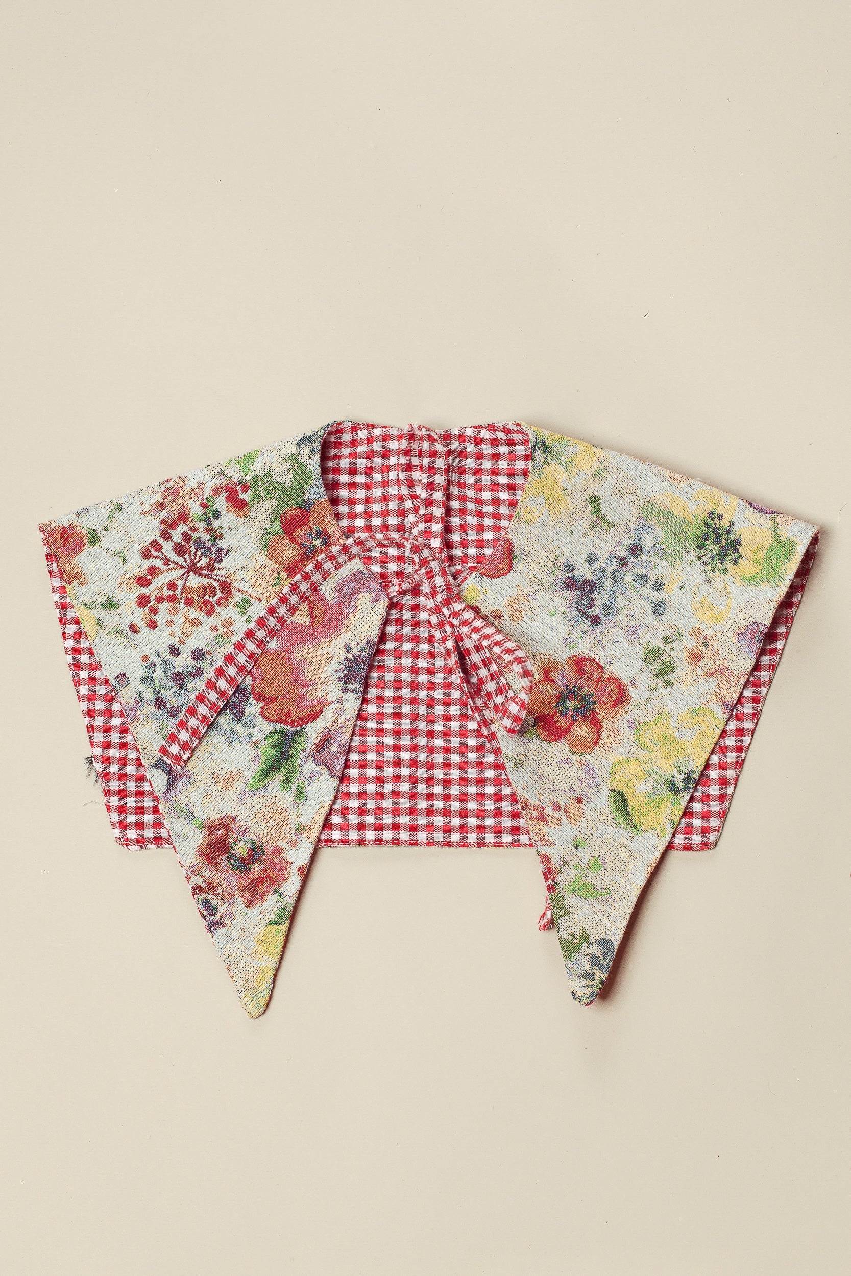 Cuello tejido jacquard flores amapolas