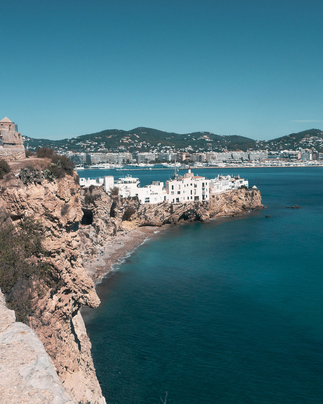 Savoring the Essence of Ibiza: An Ibizan Wine and Cheese Tasting Experience