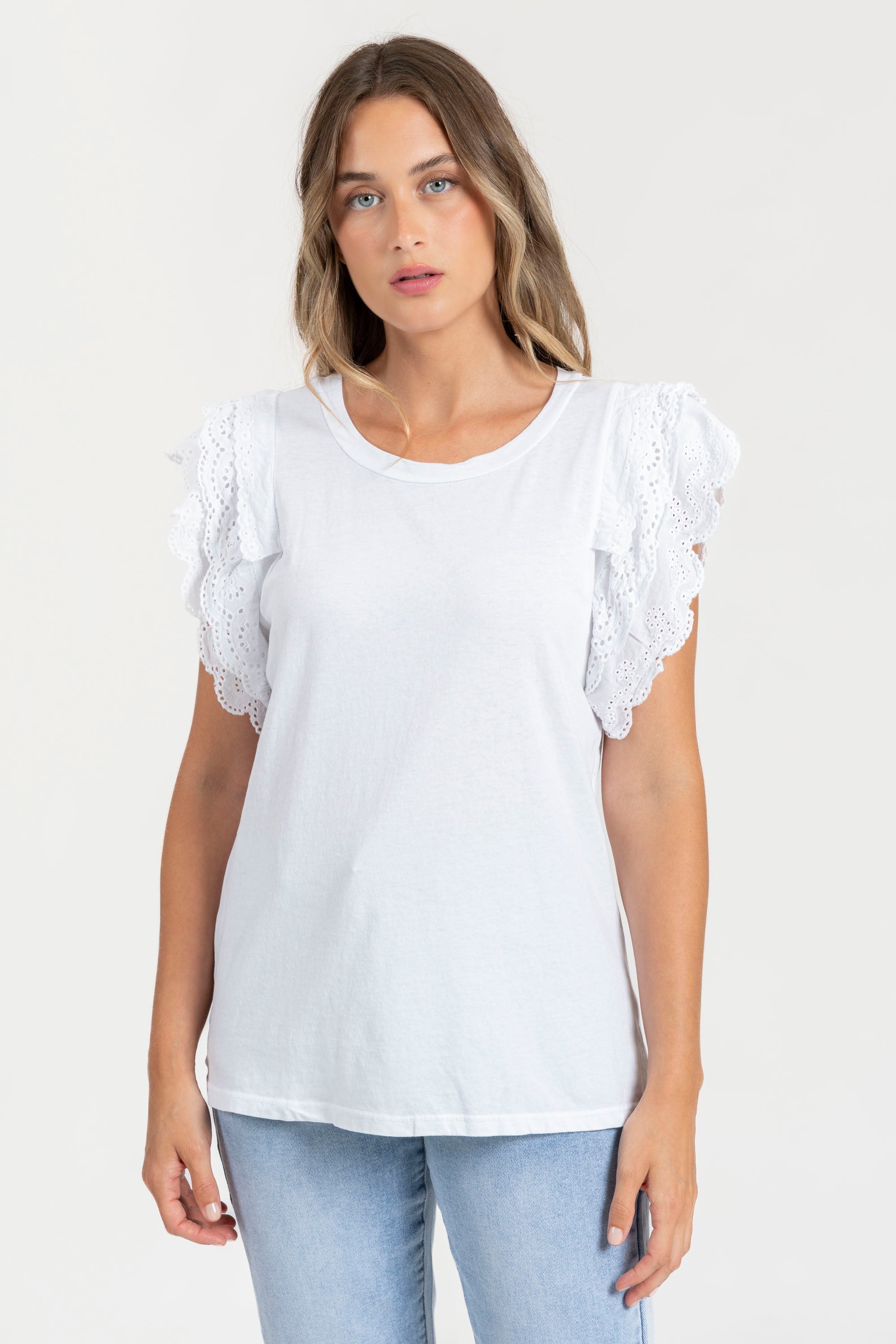 CAMISETA  BORDADOS