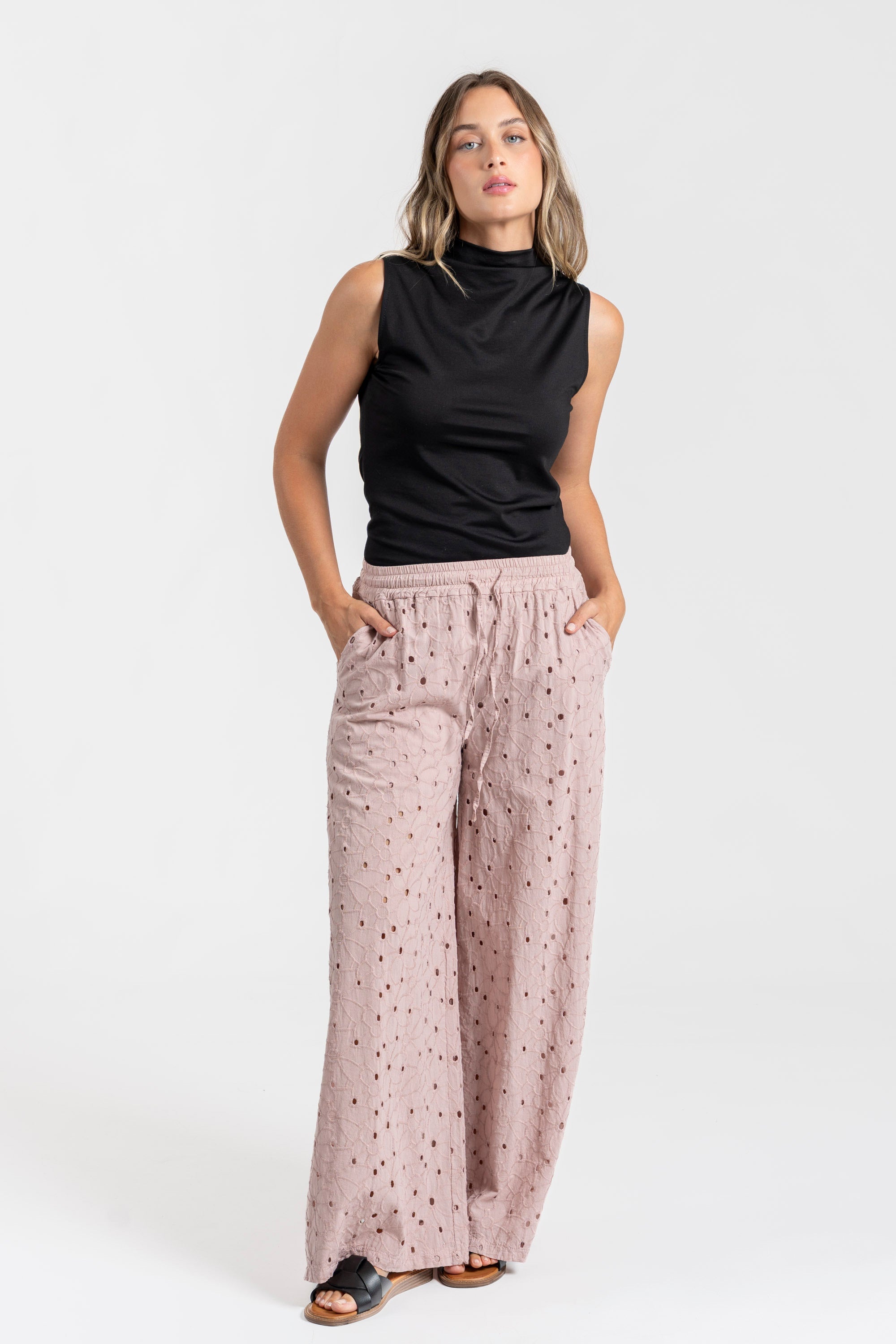 PANTALON  BORDADOS