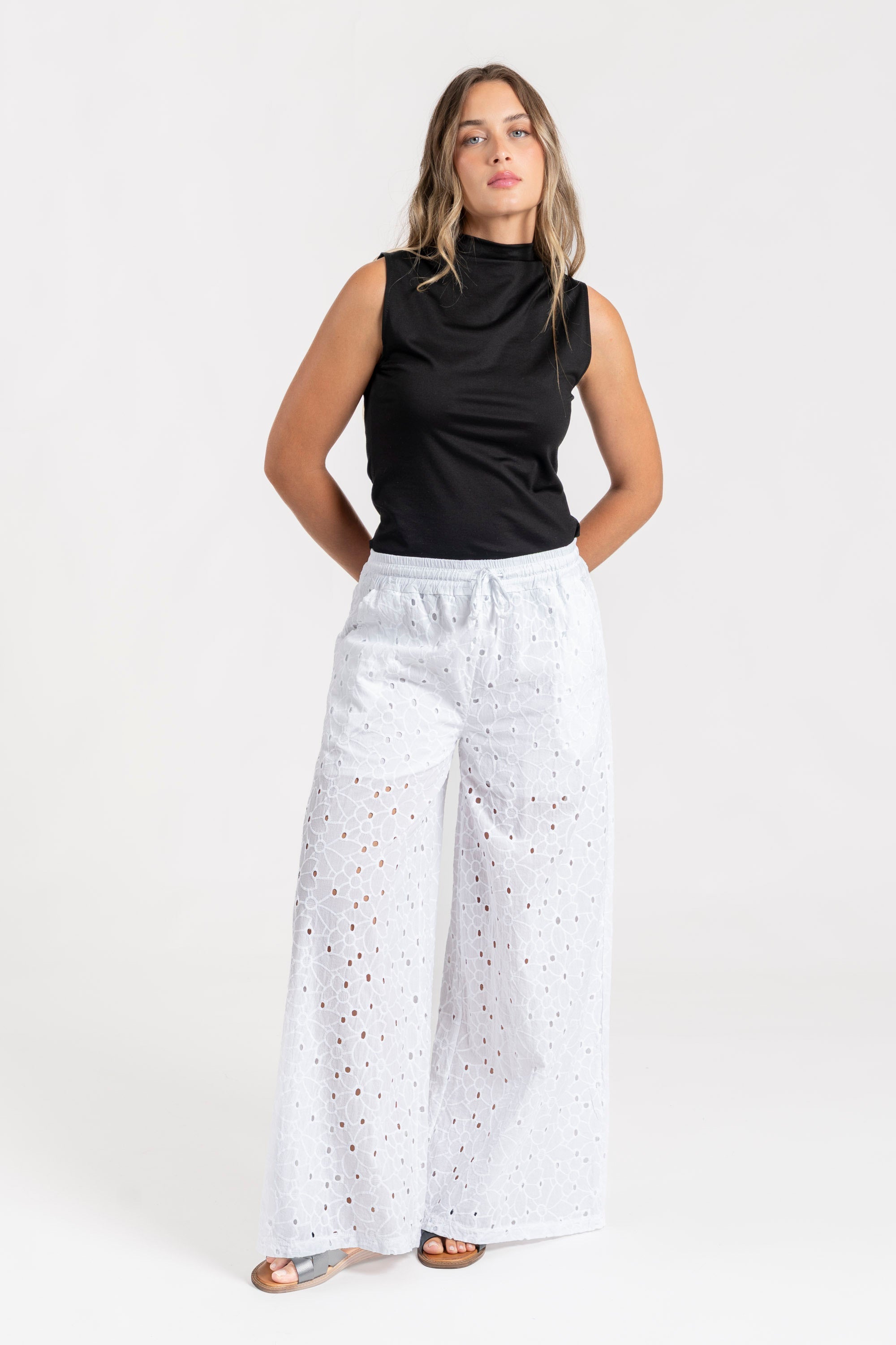 PANTALON  BORDADOS