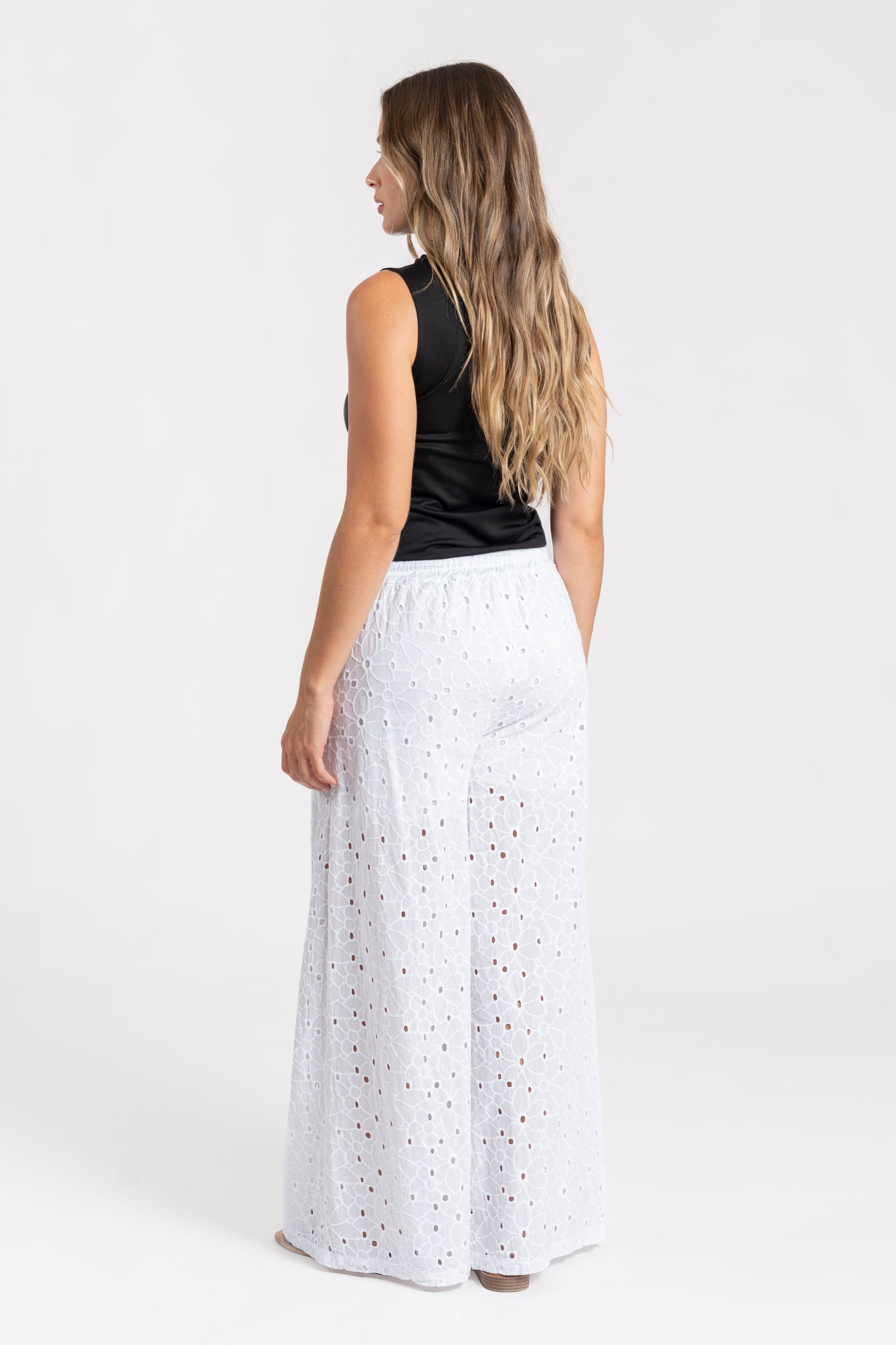 PANTALON  BORDADOS