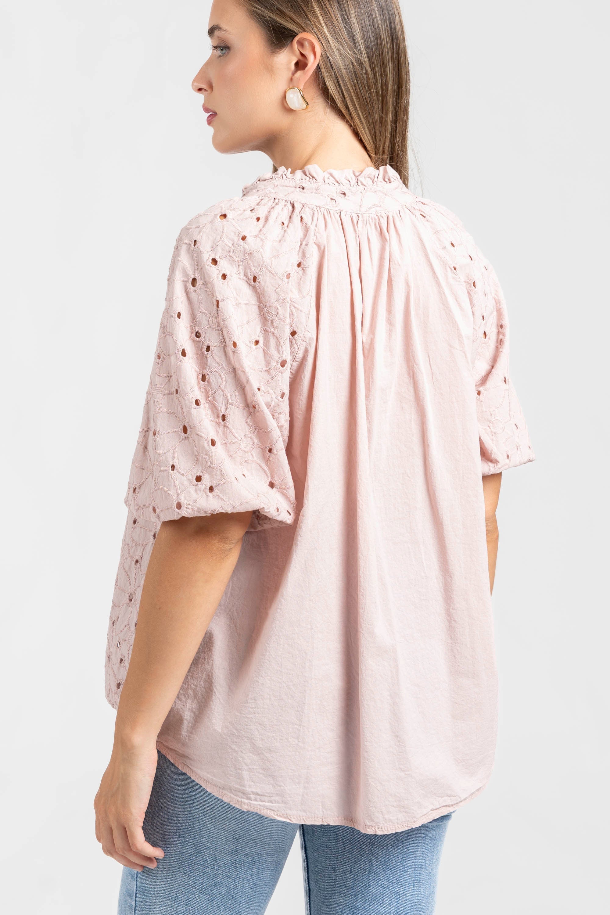 BLUSA  BORDADOS