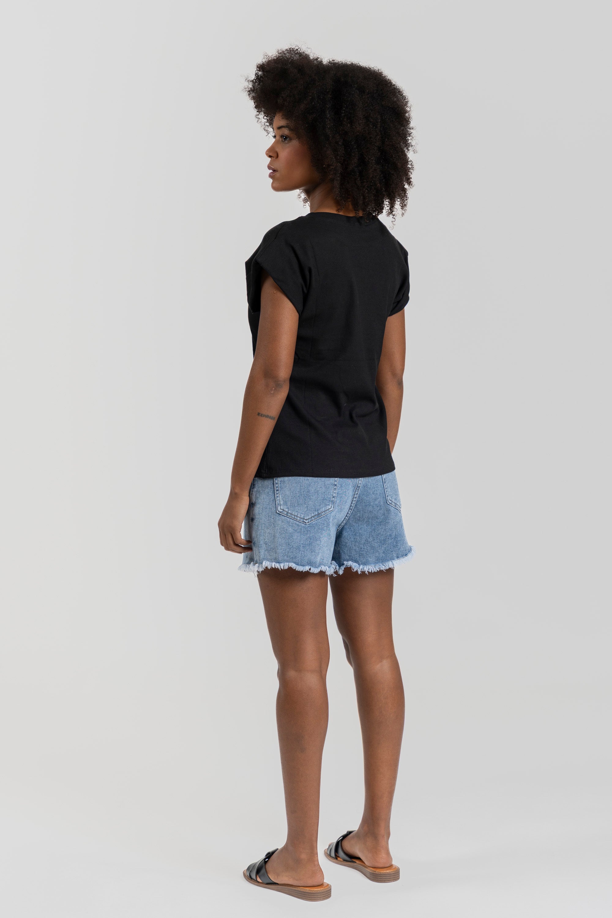 CAMISETA  OLIVIA