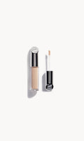 Concealer / F110/Whisper By Kjaer Weis Beauty