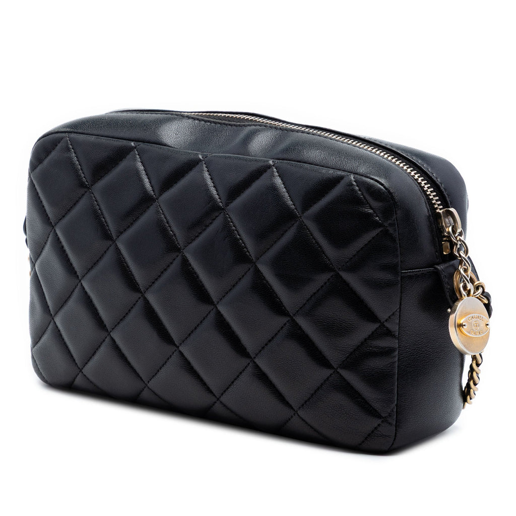 CC Quilted Lambskin Diamond Camera Bag