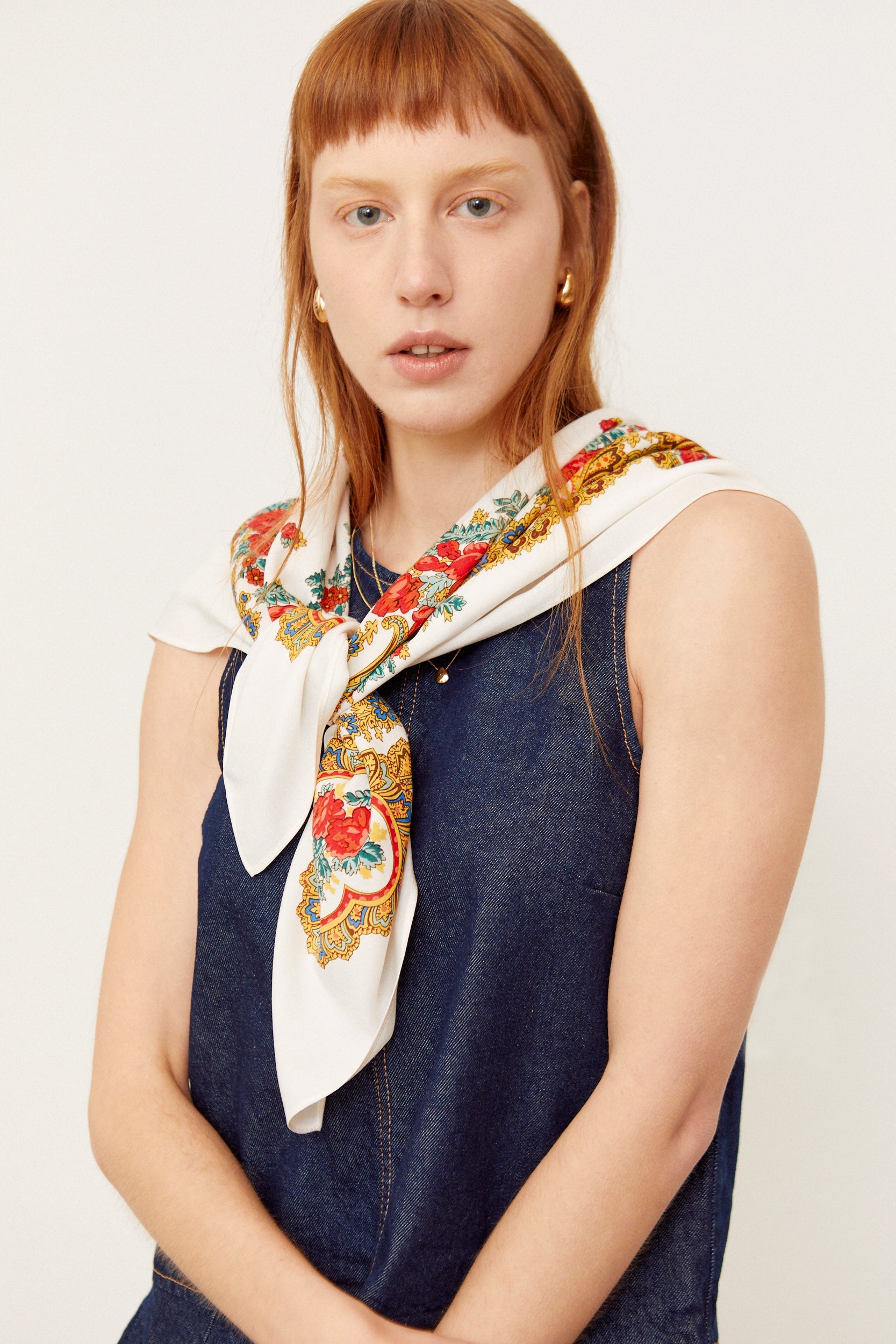 Pañuelo portugués cadena blanco