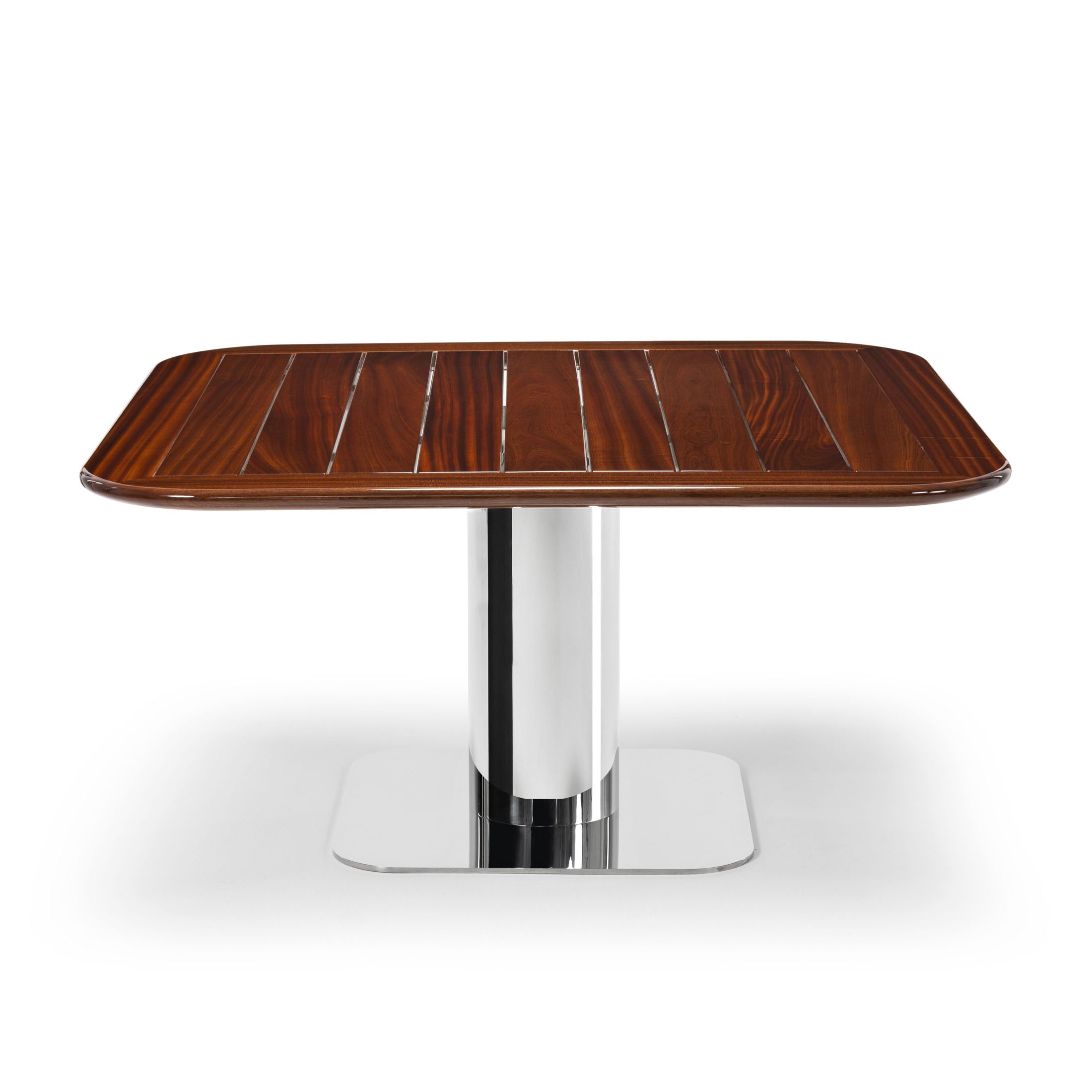 EXTETA x RIVA Table