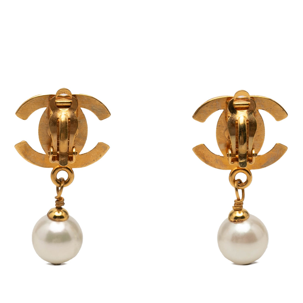 CC Gold Plated Turnlock Faux Pearl Drop Clip On Earrings