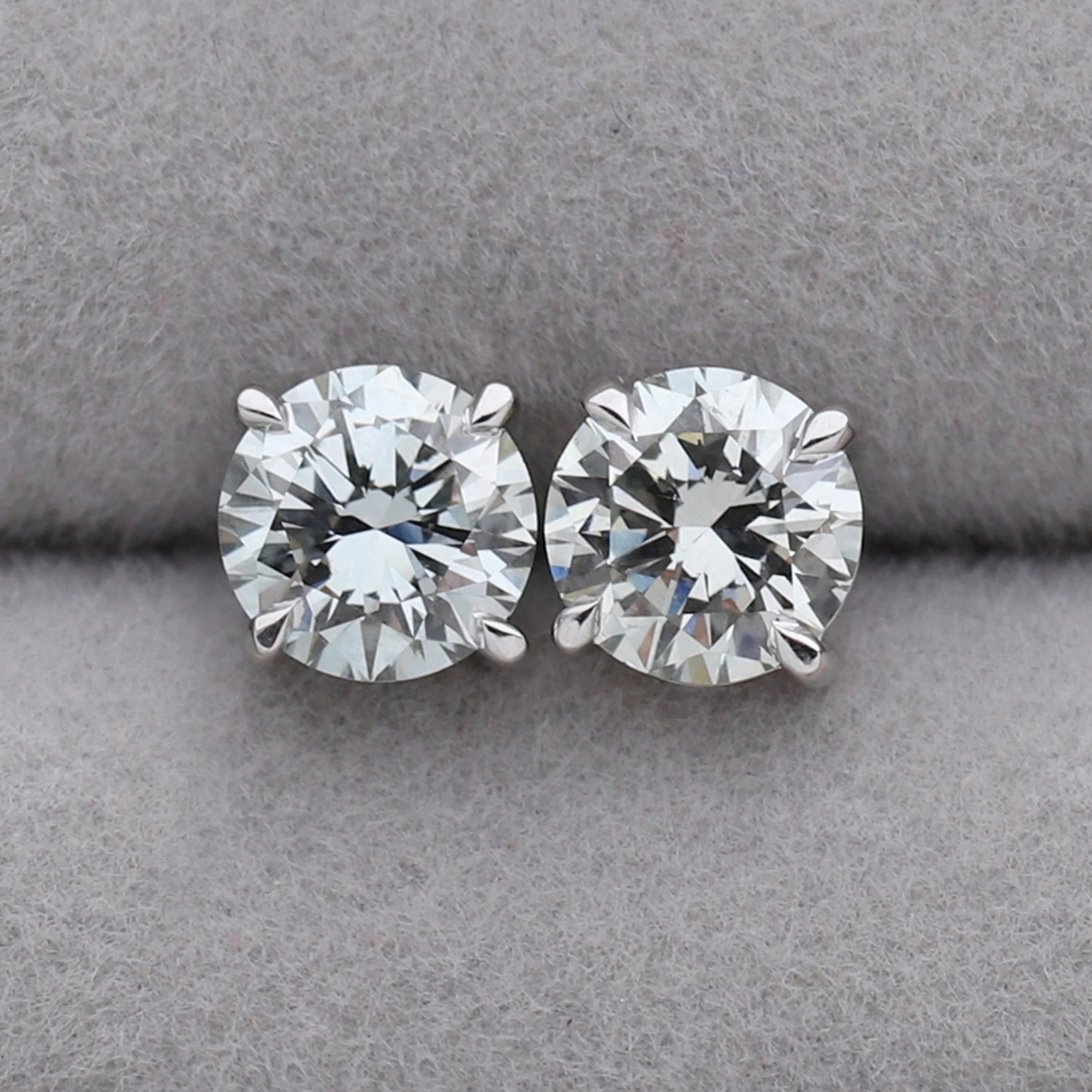 Ouros Jewels
