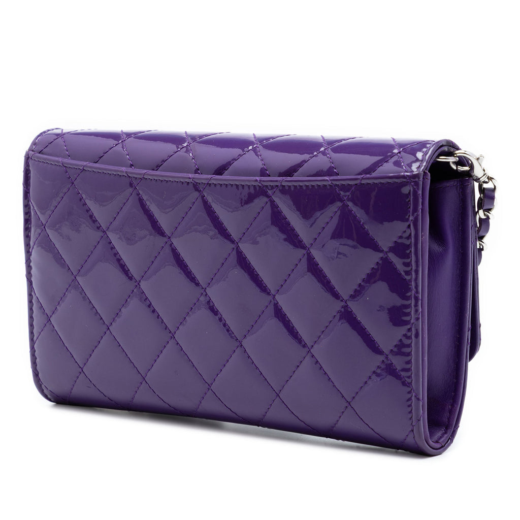 CC Quilted Patent Wallet On Chain
